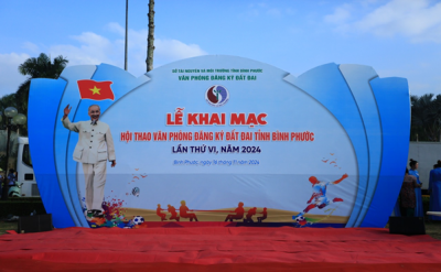 Chi nhánh Văn phòng đăng ký đất đai thị xã Chơn Thành ghi dấu ấn với nhiều thành tích nổi bật tại hội thao Văn phòng Đăng ký đất đai tỉnh Bình Phước lần thứ VI