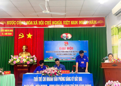 ĐẠI HỘI CHI ĐOÀN VĂN PHÒNG ĐĂNG KÝ ĐẤT ĐAI THỊ XÃ CHƠN THÀNH LẦN THỨ IX, NHIỆM KỲ 2024 - 2027